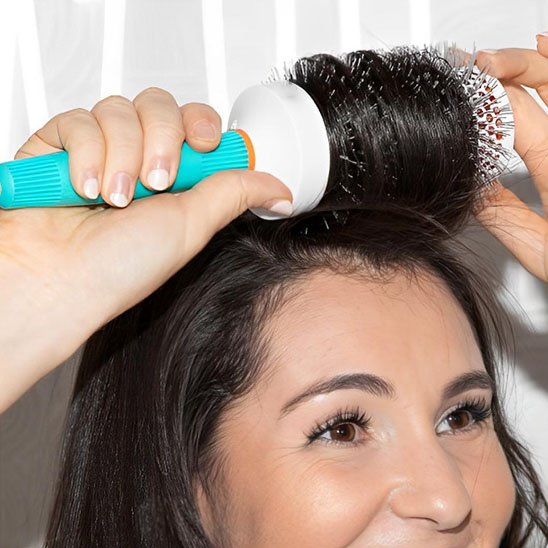 Brosse cheveux bouclés- coiffure facile