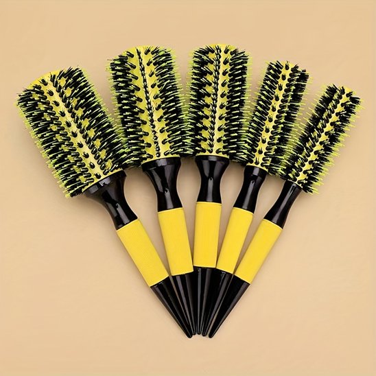 Brosse cheveux- couleur jaune avec queue pointue
